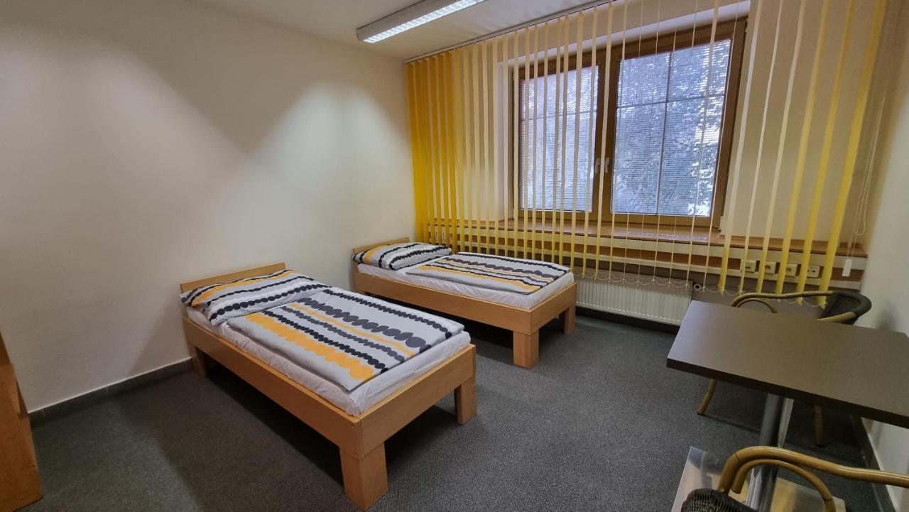 Hotel Rada Острава Экстерьер фото