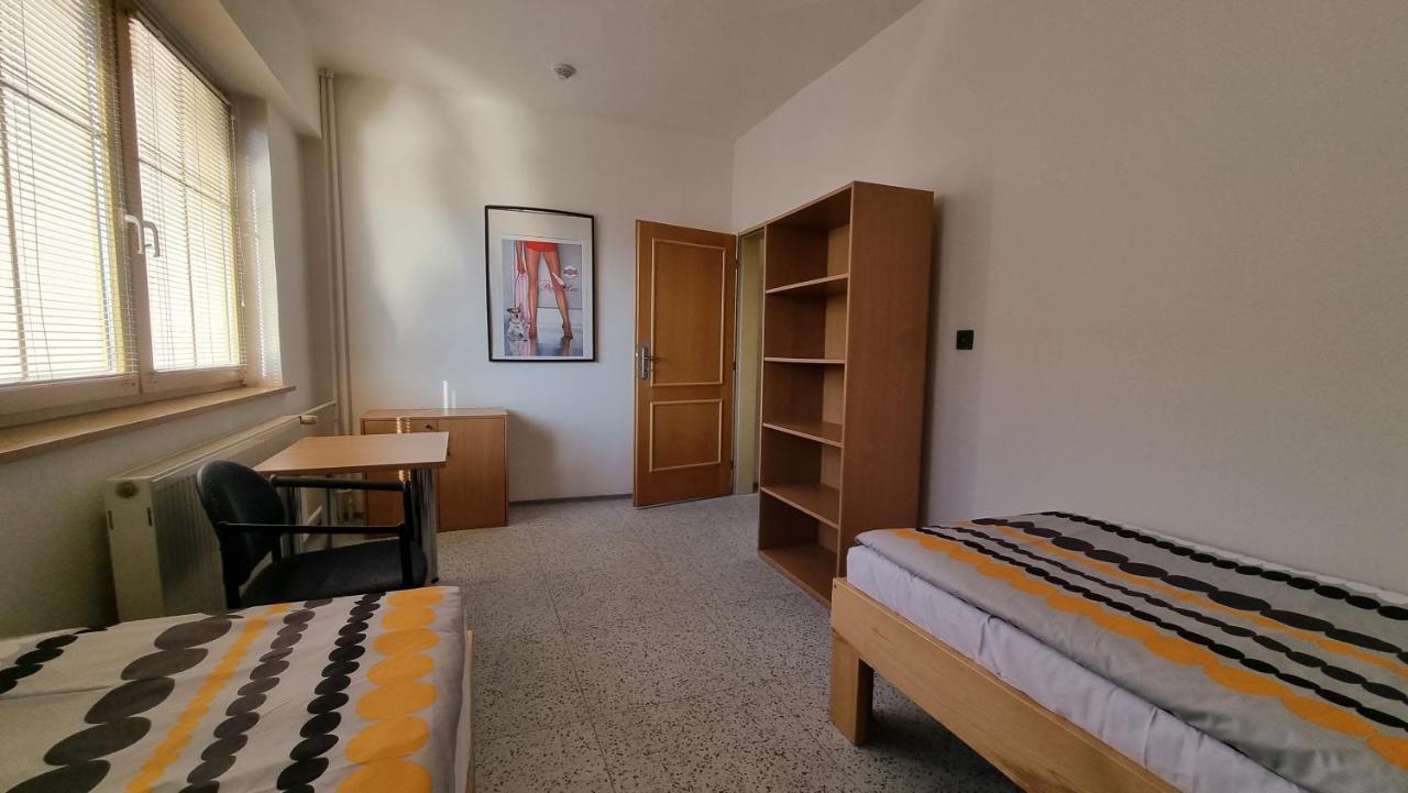 Hotel Rada Острава Экстерьер фото