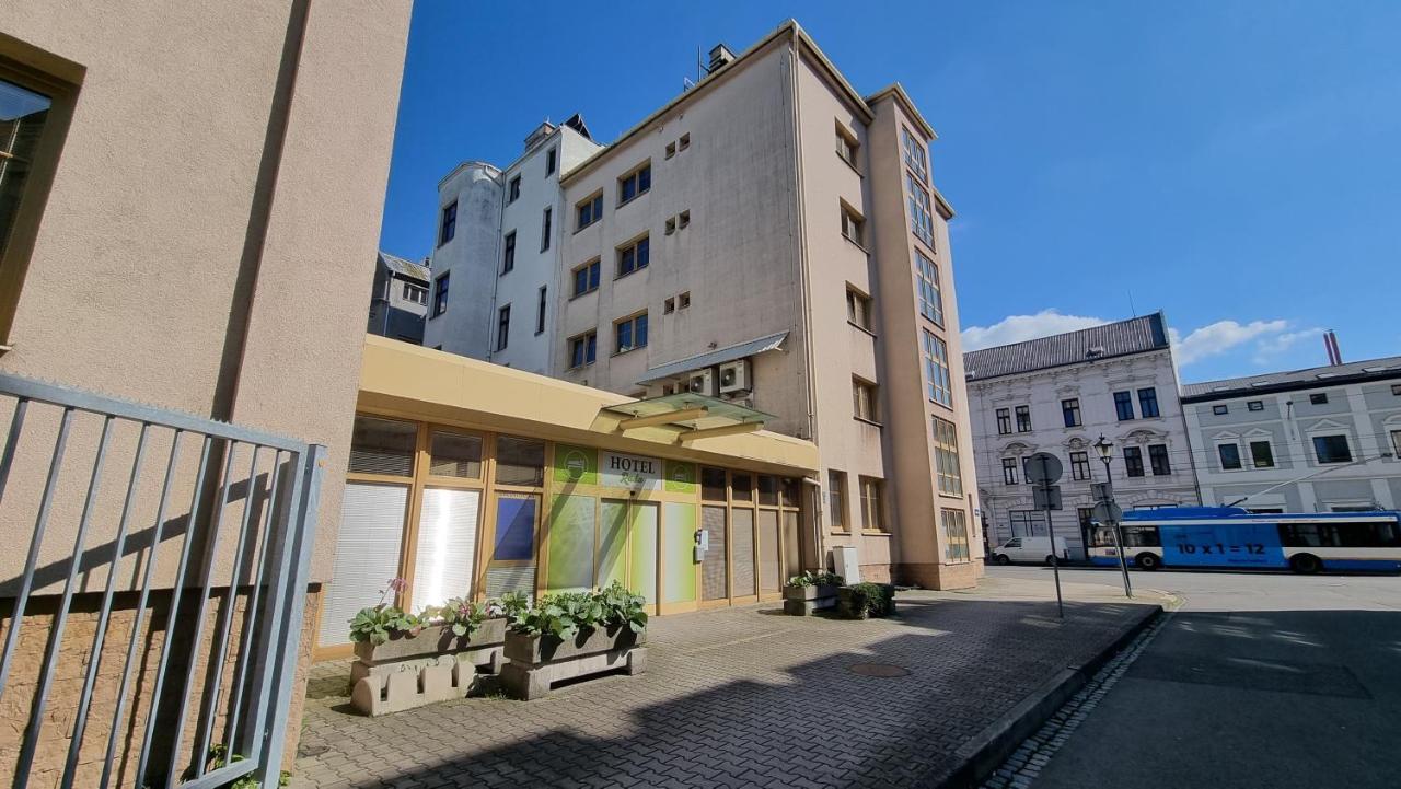 Hotel Rada Острава Экстерьер фото